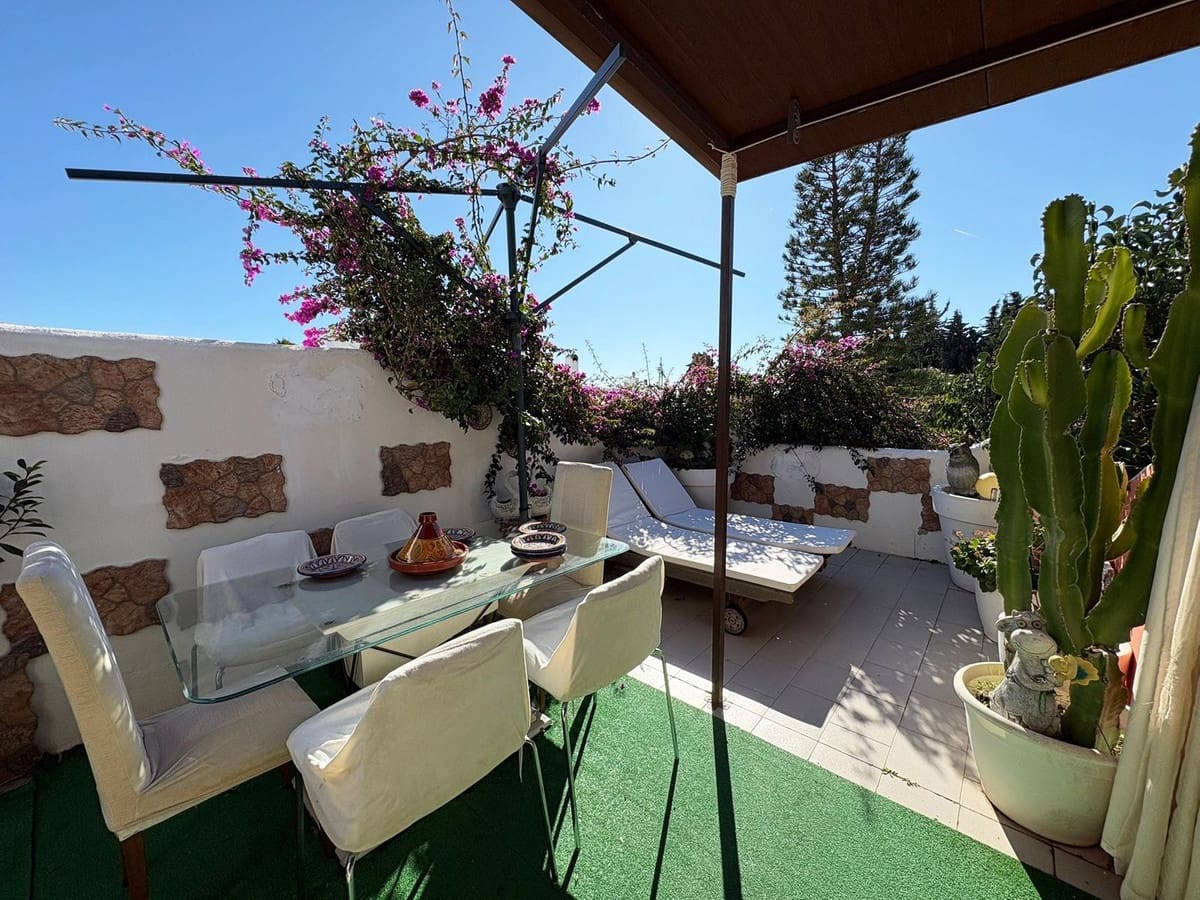 3 soveværelse Semi-Rækkehus til salg i Estepona med swimmingpool - € 515.000 (Ref: 9904672)