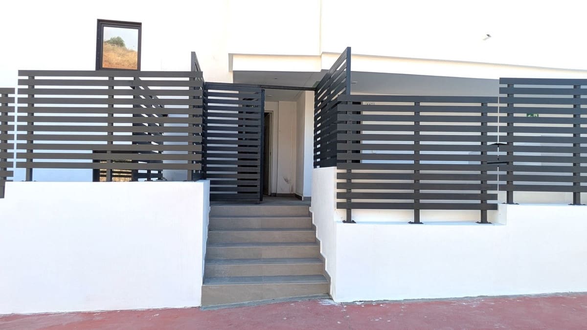 2 sovrum Lägenhet till salu i Fuengirola med pool garage - 339 000 € (Ref: 9904693)