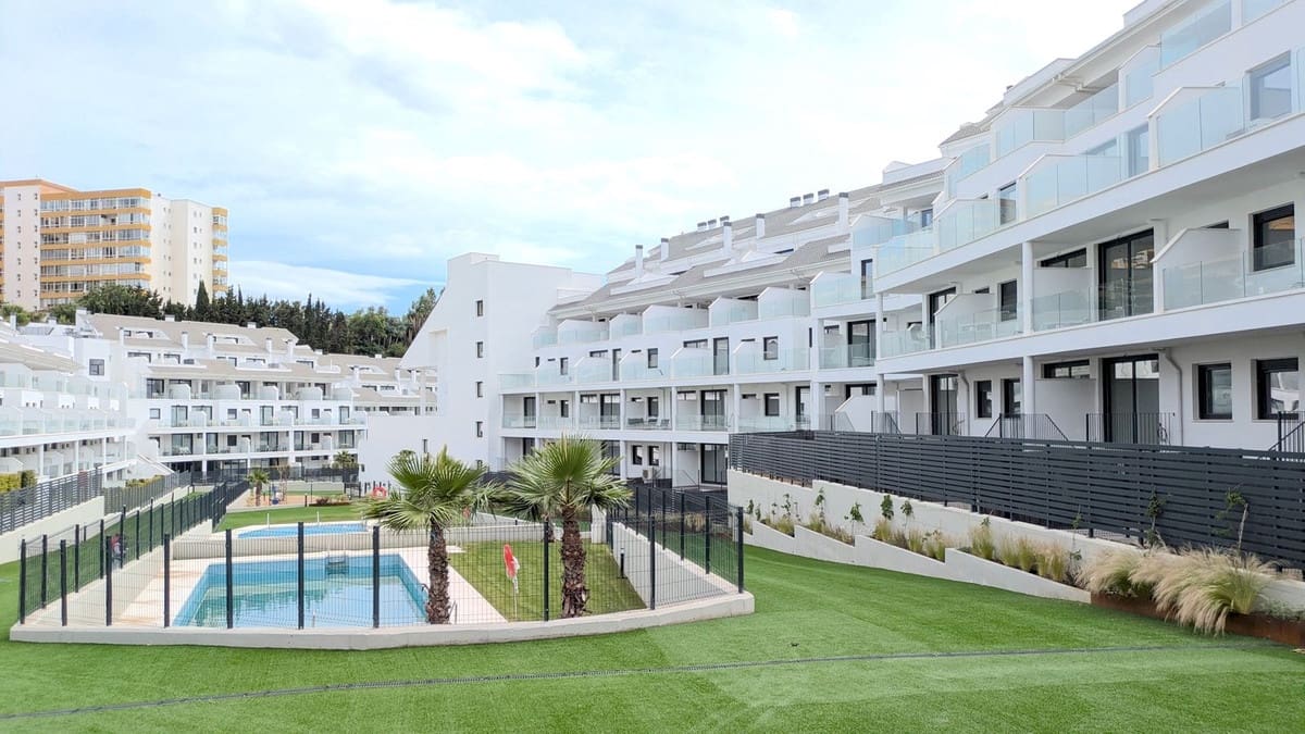 2 sovrum Lägenhet till salu i Fuengirola med pool garage - 339 000 € (Ref: 9904693)