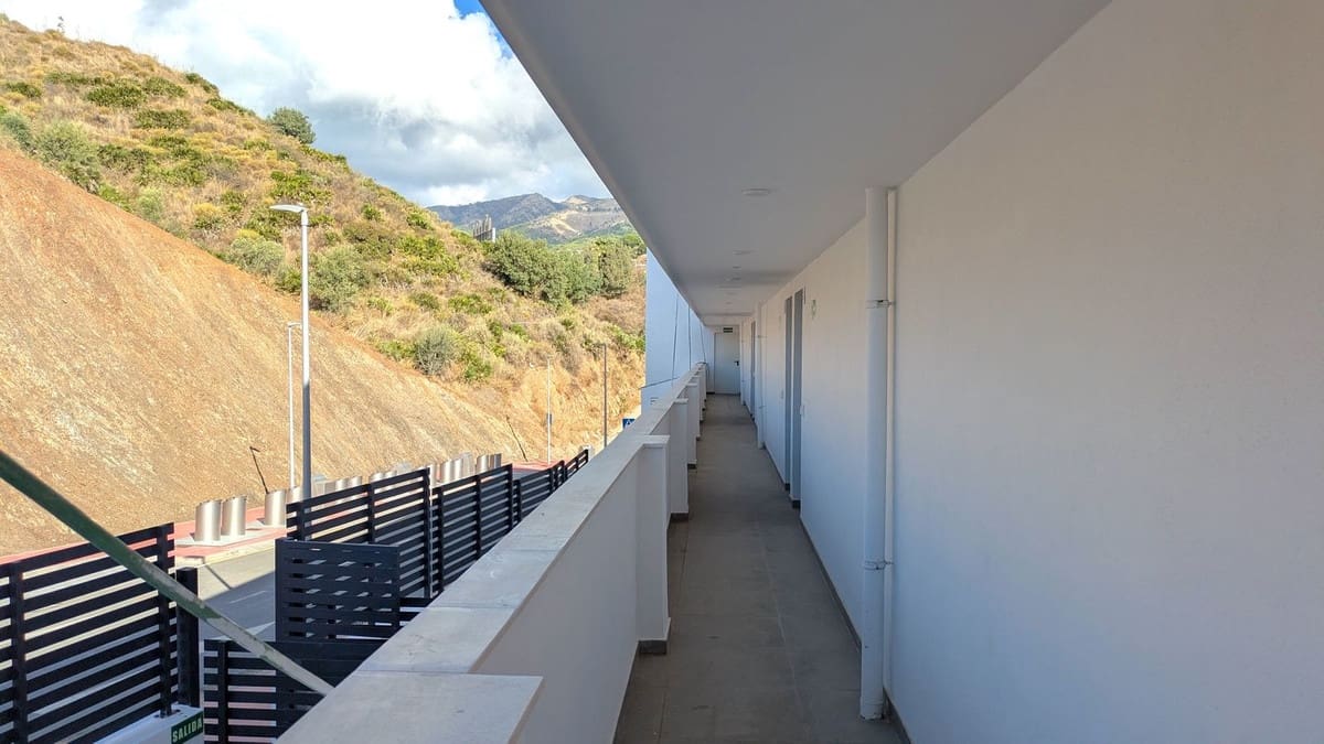 2 sovrum Lägenhet till salu i Fuengirola med pool garage - 339 000 € (Ref: 9904693)