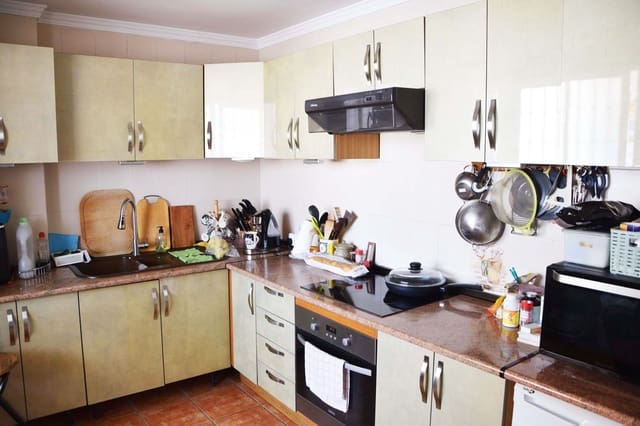 4 Zimmer Apartment zu verkaufen in Fuengirola mit Garage - 450.000 € (Ref: 9905002)