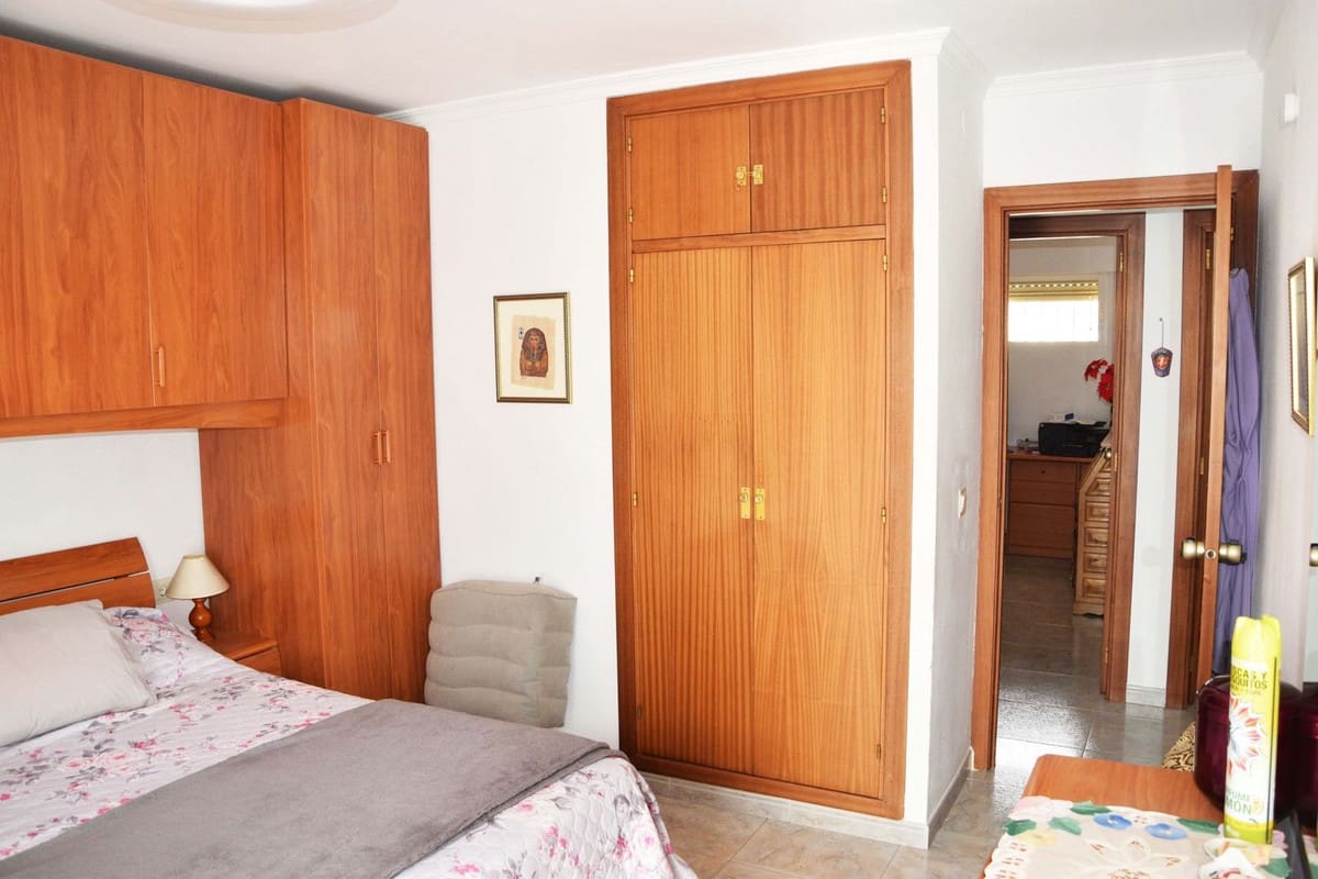 4 Zimmer Apartment zu verkaufen in Fuengirola mit Garage - 450.000 € (Ref: 9905002)