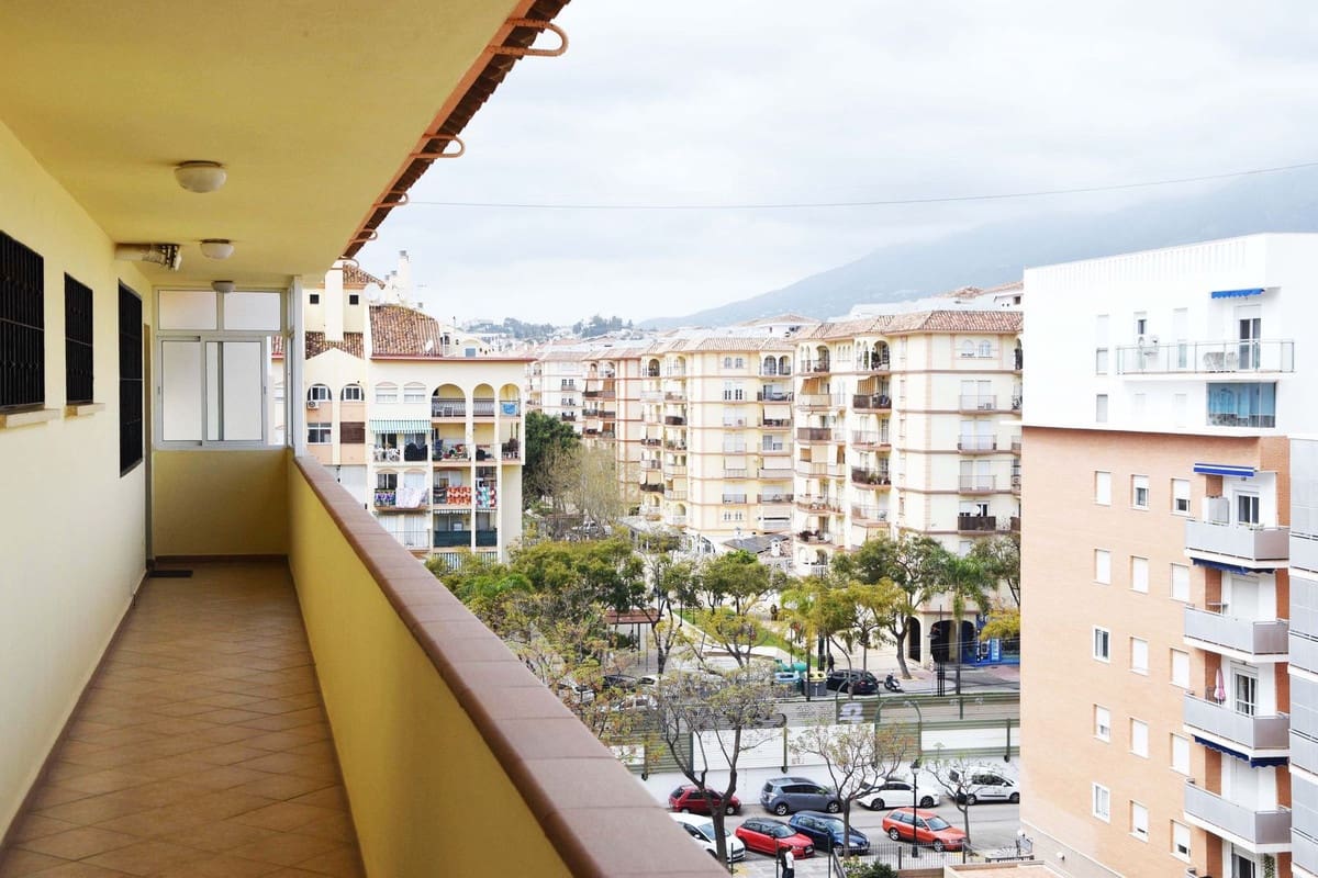 4 Zimmer Apartment zu verkaufen in Fuengirola mit Garage - 450.000 € (Ref: 9905002)