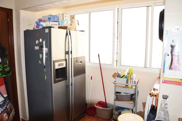 4 Zimmer Apartment zu verkaufen in Fuengirola mit Garage - 450.000 € (Ref: 9905002)