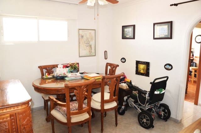 4 Zimmer Apartment zu verkaufen in Fuengirola mit Garage - 450.000 € (Ref: 9905002)