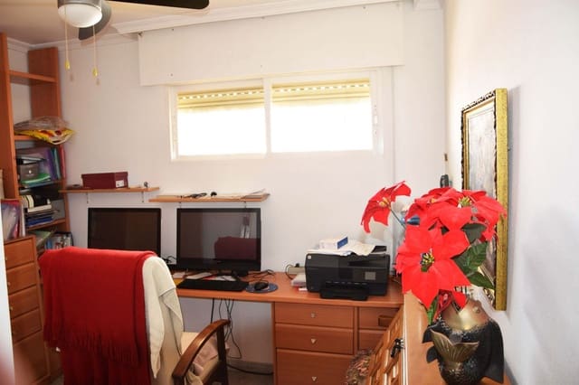 4 Zimmer Apartment zu verkaufen in Fuengirola mit Garage - 450.000 € (Ref: 9905002)