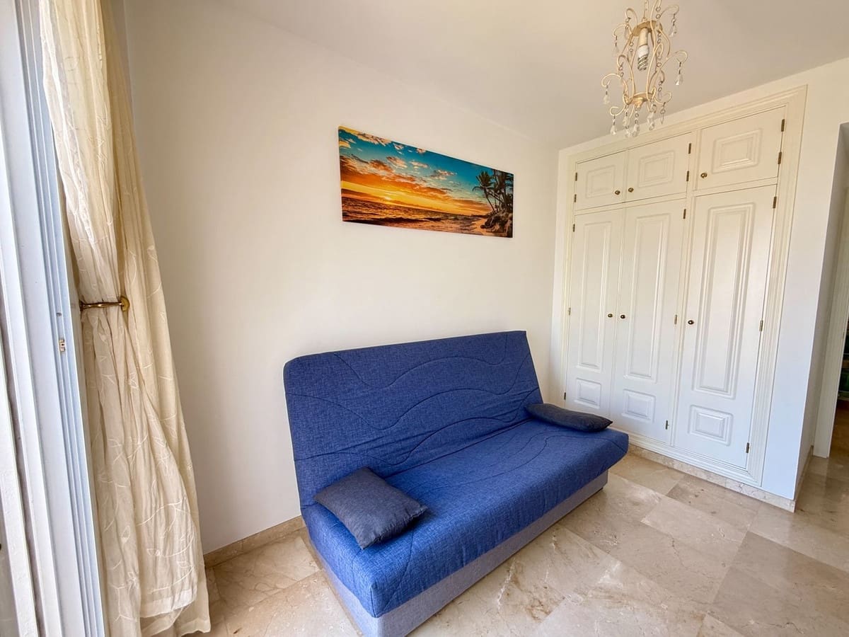 2 makuuhuone Huoneisto myytävänä paikassa Manilva mukana uima-altaan - 232 500 € (Ref: 9905005)