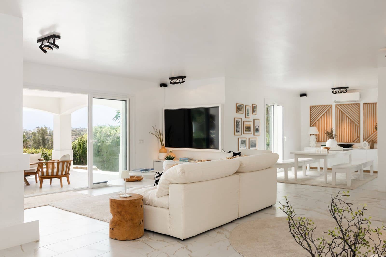 3 sovrum Villa till salu i Sotogrande med pool - 1 795 000 € (Ref: 9908296)