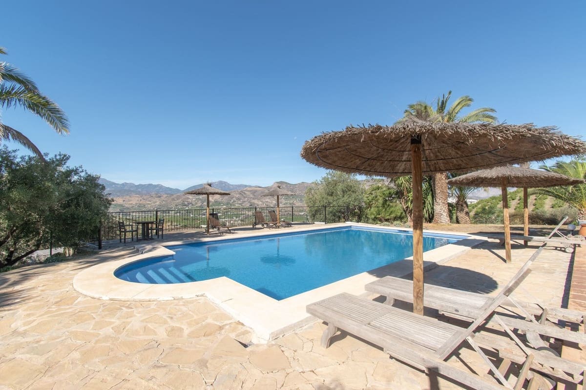 7 quarto Quinta/Casa Rural para venda em Alora com piscina garagem - 1 300 000 € (Ref: 9911597)