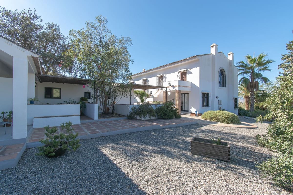 7 quarto Quinta/Casa Rural para venda em Alora com piscina garagem - 1 300 000 € (Ref: 9911597)