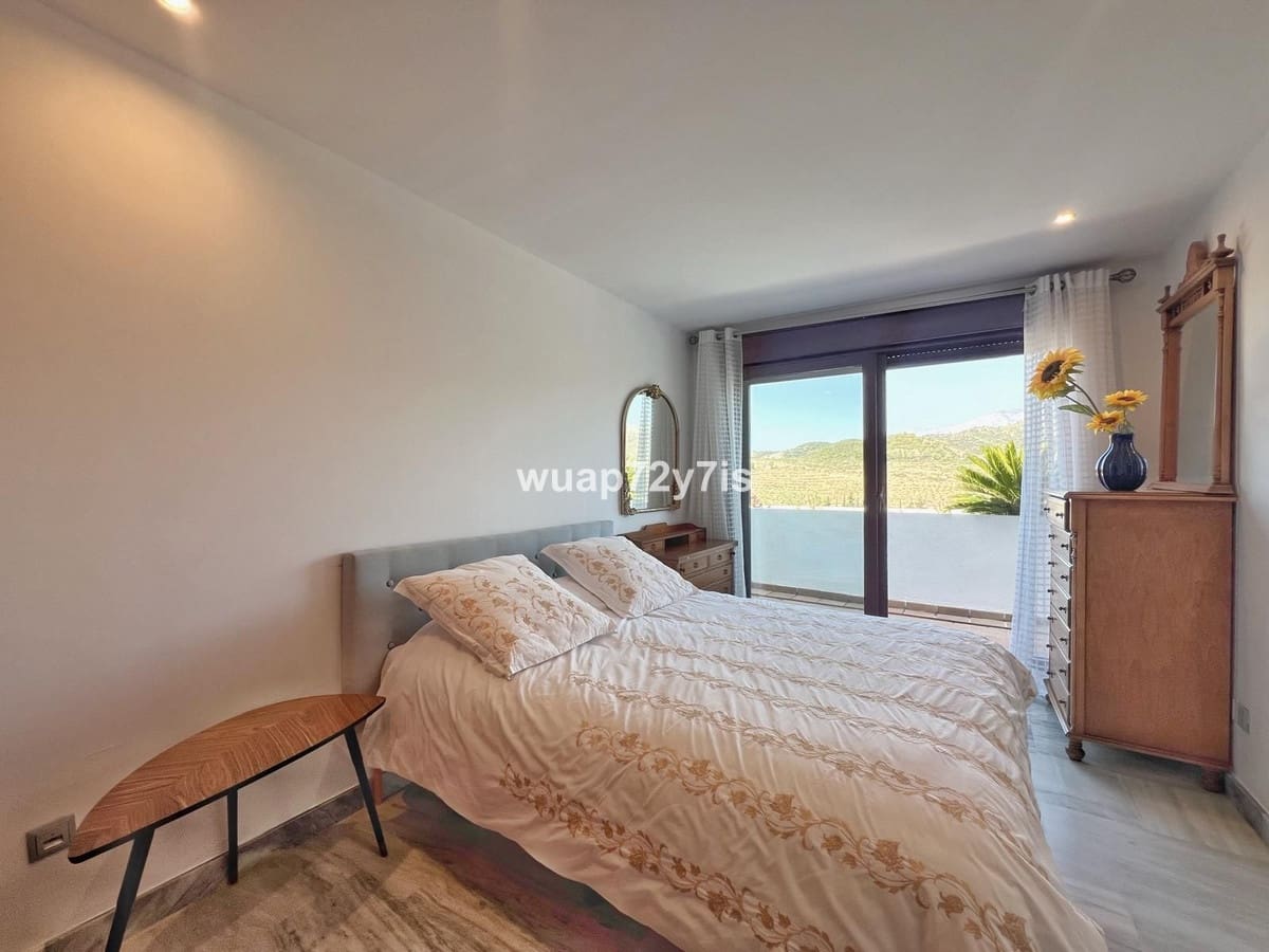 2 sypialnia Apartament na sprzedaż w Estepona z basenem garażem - 355 000 € (Ref: 9924840)