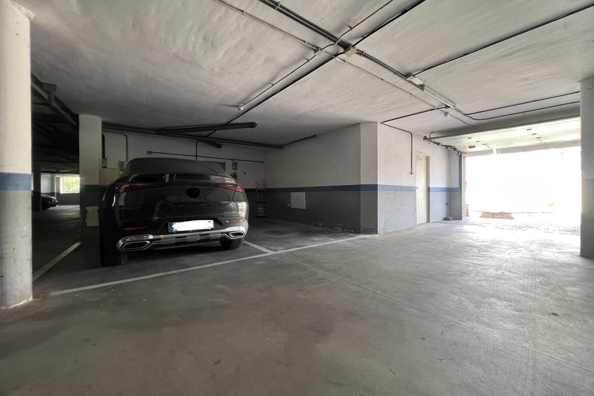 Apartamento de 2 habitaciones en Riviera del Sol en venta con piscina garaje - 350.000 € (Ref: 9924841)