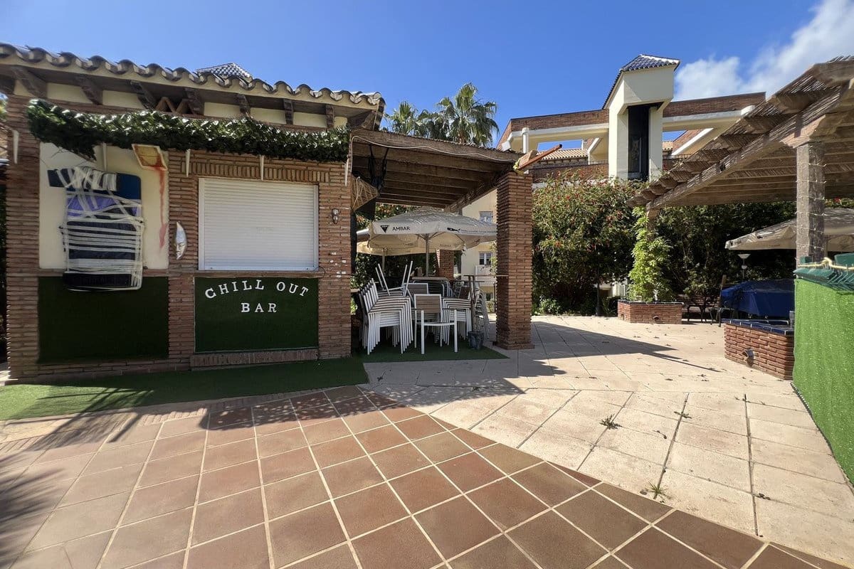 Apartamento de 2 habitaciones en Riviera del Sol en venta con piscina garaje - 350.000 € (Ref: 9924841)