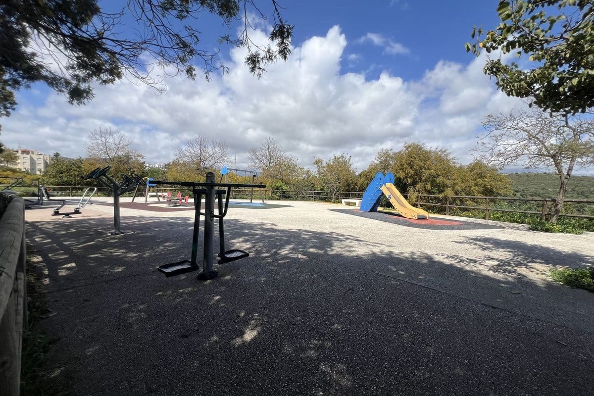 Apartamento de 2 habitaciones en Riviera del Sol en venta con piscina garaje - 350.000 € (Ref: 9924841)