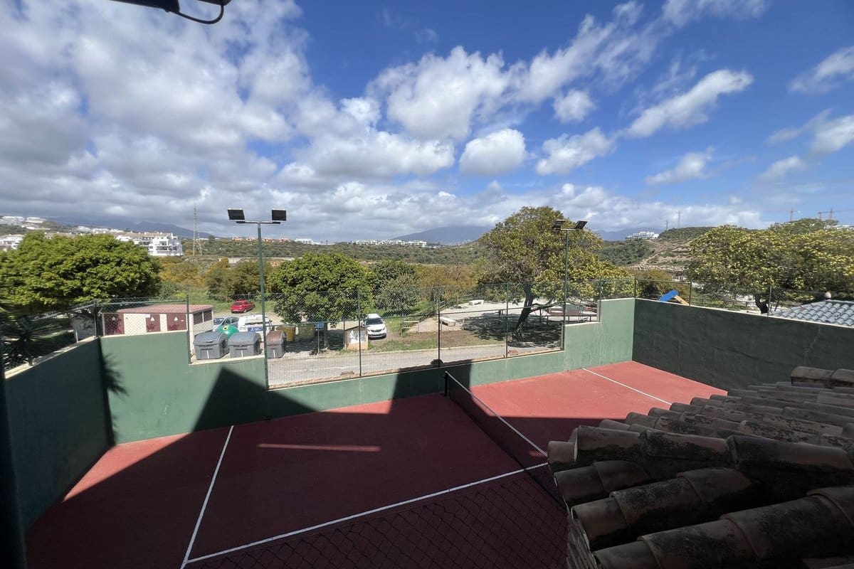 Apartamento de 2 habitaciones en Riviera del Sol en venta con piscina garaje - 350.000 € (Ref: 9924841)