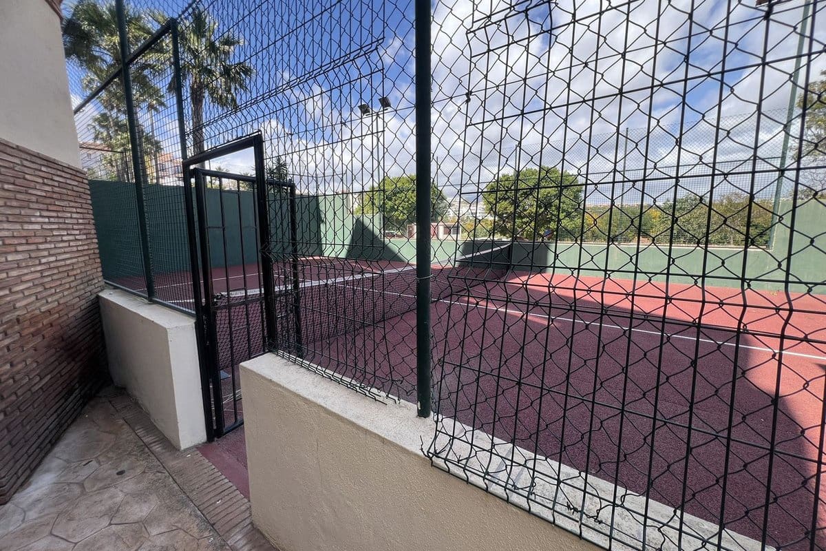 Apartamento de 2 habitaciones en Riviera del Sol en venta con piscina garaje - 350.000 € (Ref: 9924841)