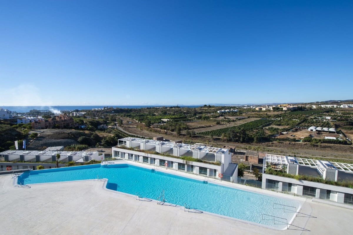 3 bedroom Townhouse for sale in Cancelada with pool garage - € 650,000 (Ref: 9936624)