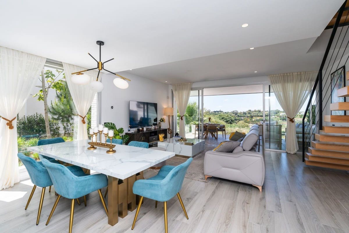 3 bedroom Townhouse for sale in Cancelada with pool garage - € 650,000 (Ref: 9936624)