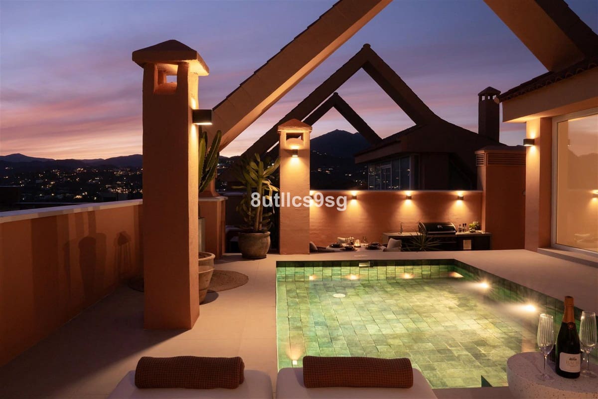 3 camera da letto Attico in vendita in Nueva Andalucia con piscina garage - 2.695.000 € (Rif: 9936648)