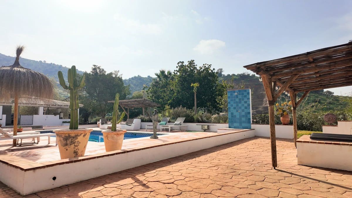 6 chambre Villa/Maison à vendre à Alora avec piscine garage - 889 200 € (Ref: 9938474)