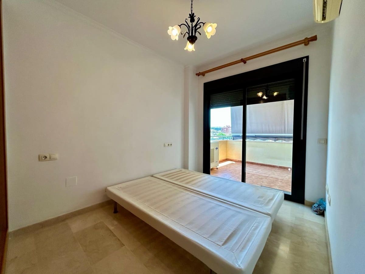 2 bedroom Apartment for sale in Fuengirola with pool garage - € 440,000 (Ref: 9938775)