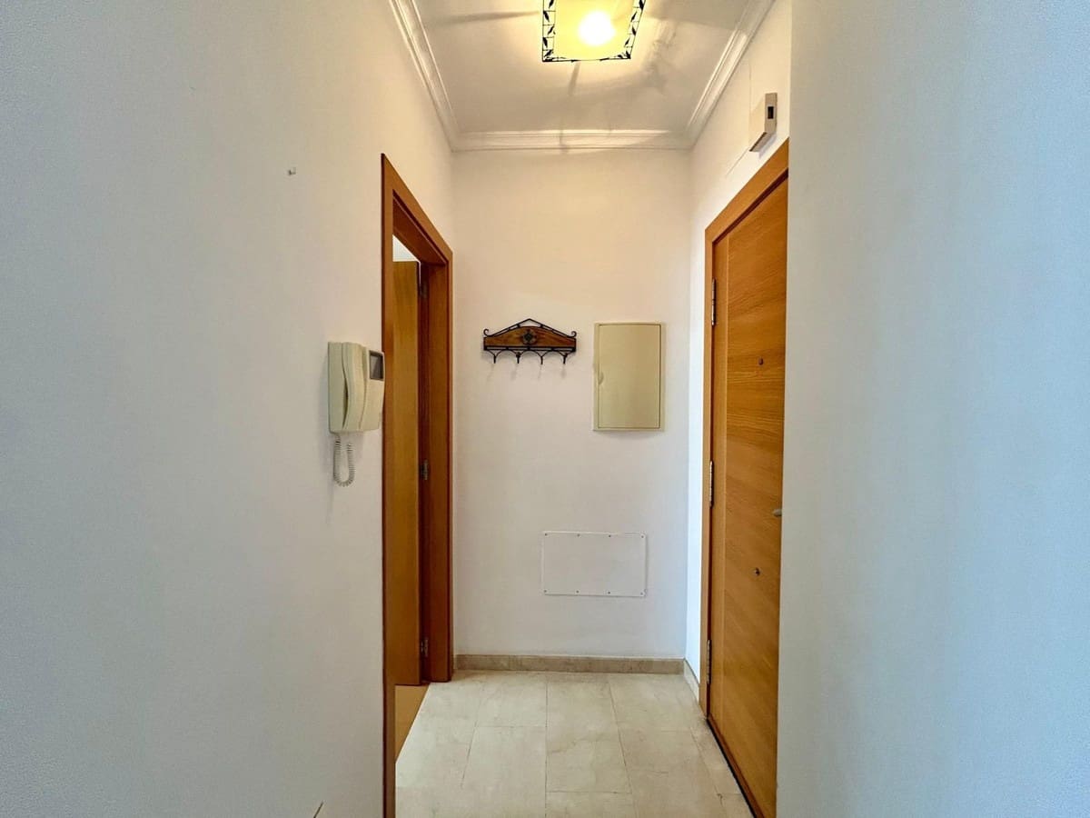 2 bedroom Apartment for sale in Fuengirola with pool garage - € 440,000 (Ref: 9938775)