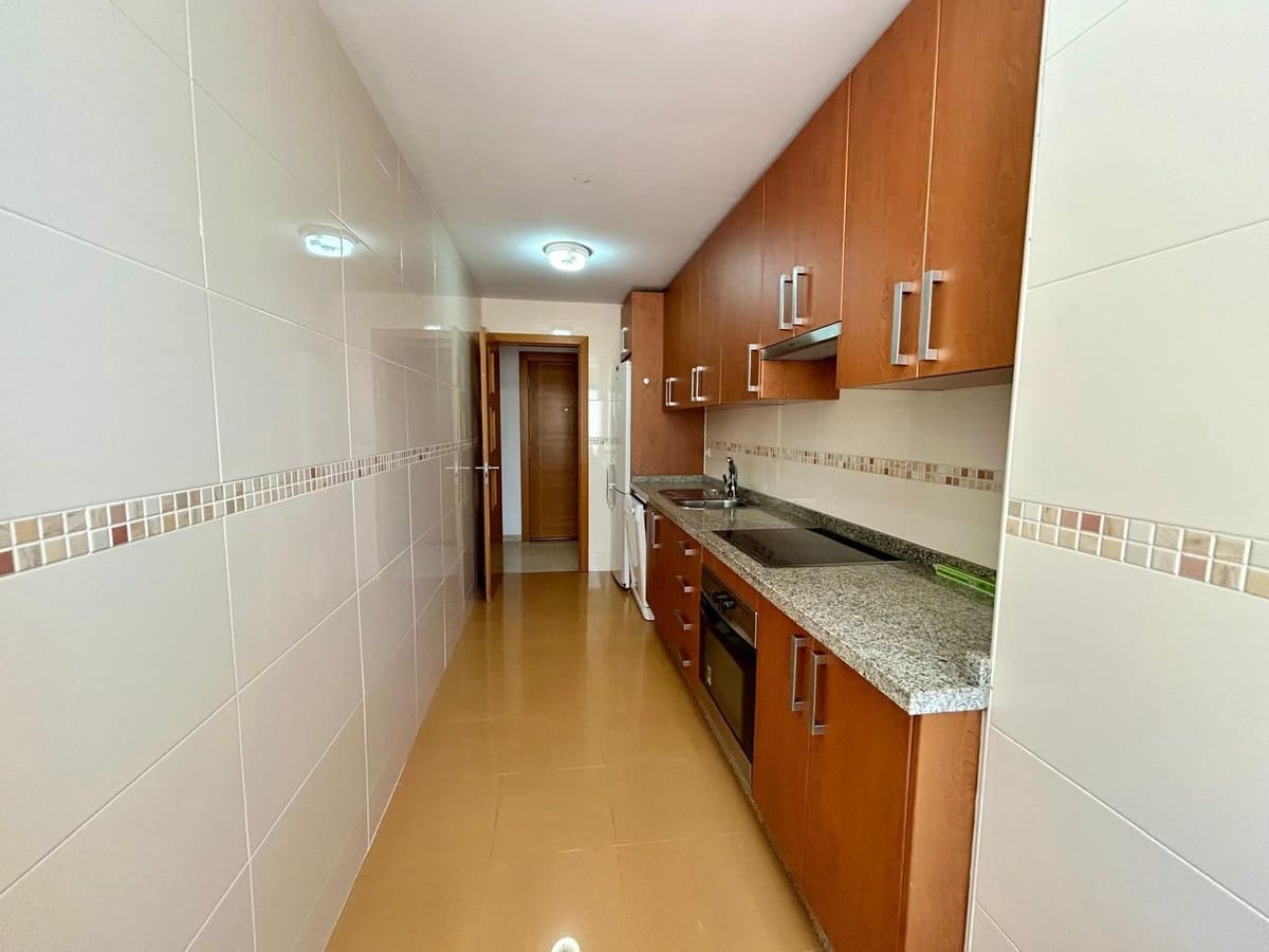 2 bedroom Apartment for sale in Fuengirola with pool garage - € 440,000 (Ref: 9938775)