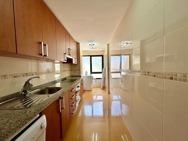 2 soveværelse Lejlighed til salg i Los Boliches , Fuengirola med swimmingpool garage - € 440.000 (Ref: 9938775)