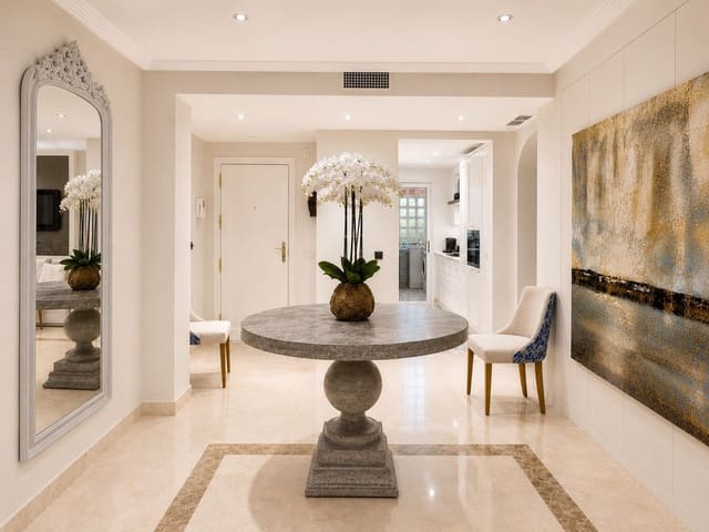 2 soveværelse Penthouse til salg i Los Arqueros - Puerto del Almendro, Benahavís med swimmingpool garage - € 575.000 (Ref: 9938798)