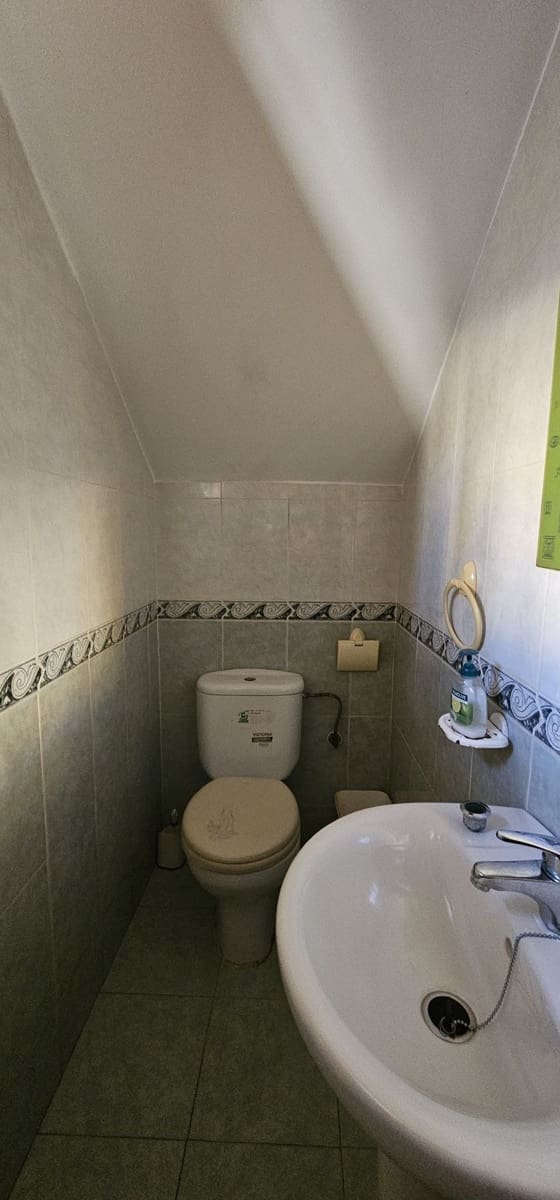 7 soverom Villa til salgs i Mijas med svømmebasseng garasje - € 399 000 (Ref: 9938812)