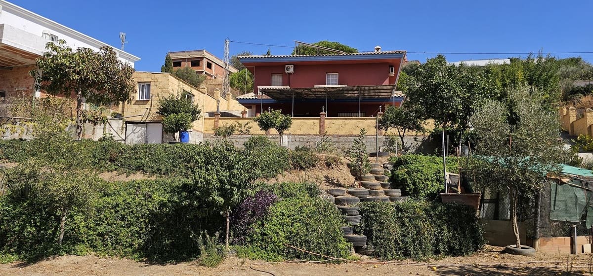 7 soverom Villa til salgs i Mijas med svømmebasseng garasje - € 399 000 (Ref: 9938812)
