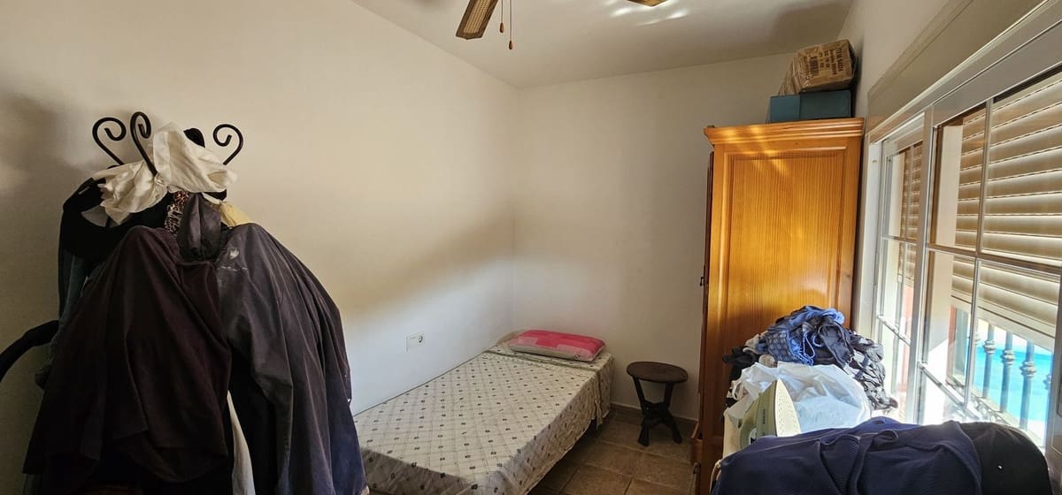 7 soverom Villa til salgs i Mijas med svømmebasseng garasje - € 399 000 (Ref: 9938812)
