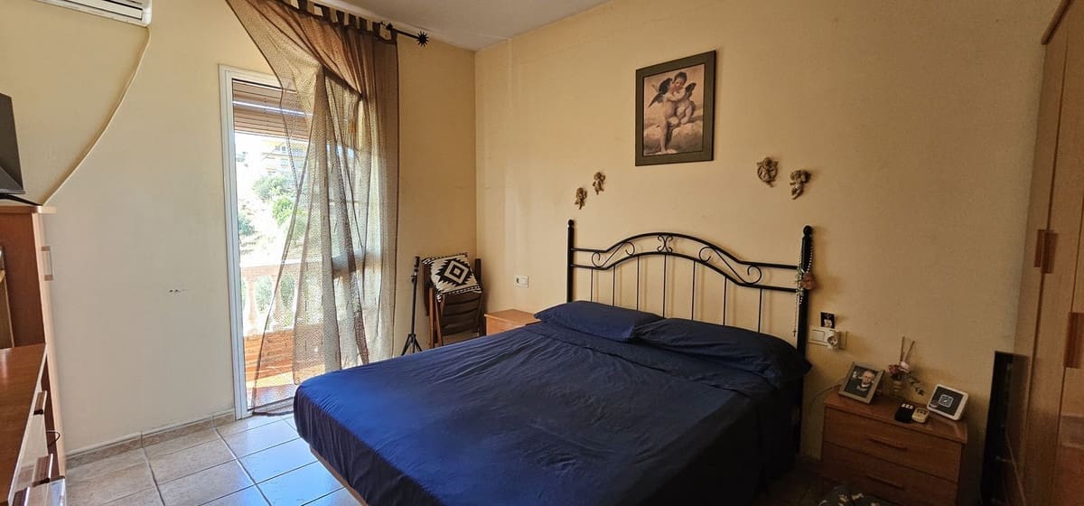 7 soverom Villa til salgs i Mijas med svømmebasseng garasje - € 399 000 (Ref: 9938812)