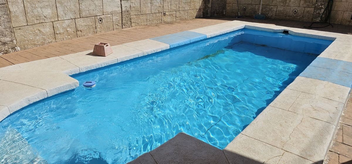 7 soverom Villa til salgs i Mijas med svømmebasseng garasje - € 399 000 (Ref: 9938812)