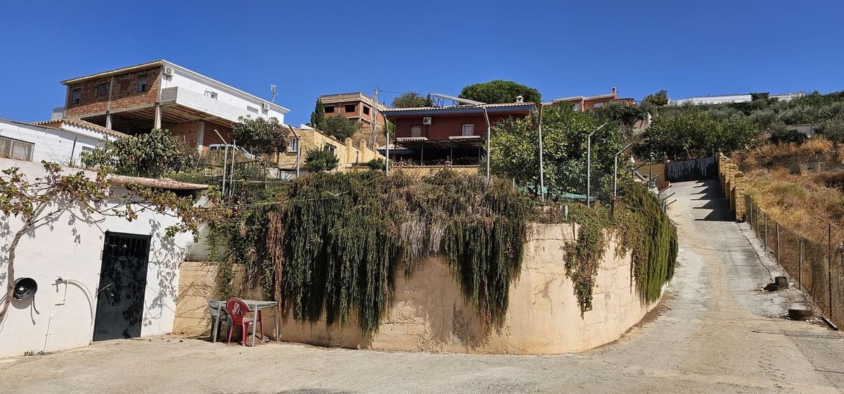 7 soverom Villa til salgs i Mijas med svømmebasseng garasje - € 399 000 (Ref: 9938812)