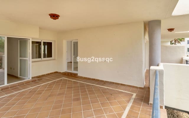 3 soveværelse Lejlighed til salg i Elviria, Marbella med swimmingpool garage - € 399.000 (Ref: 9940429)