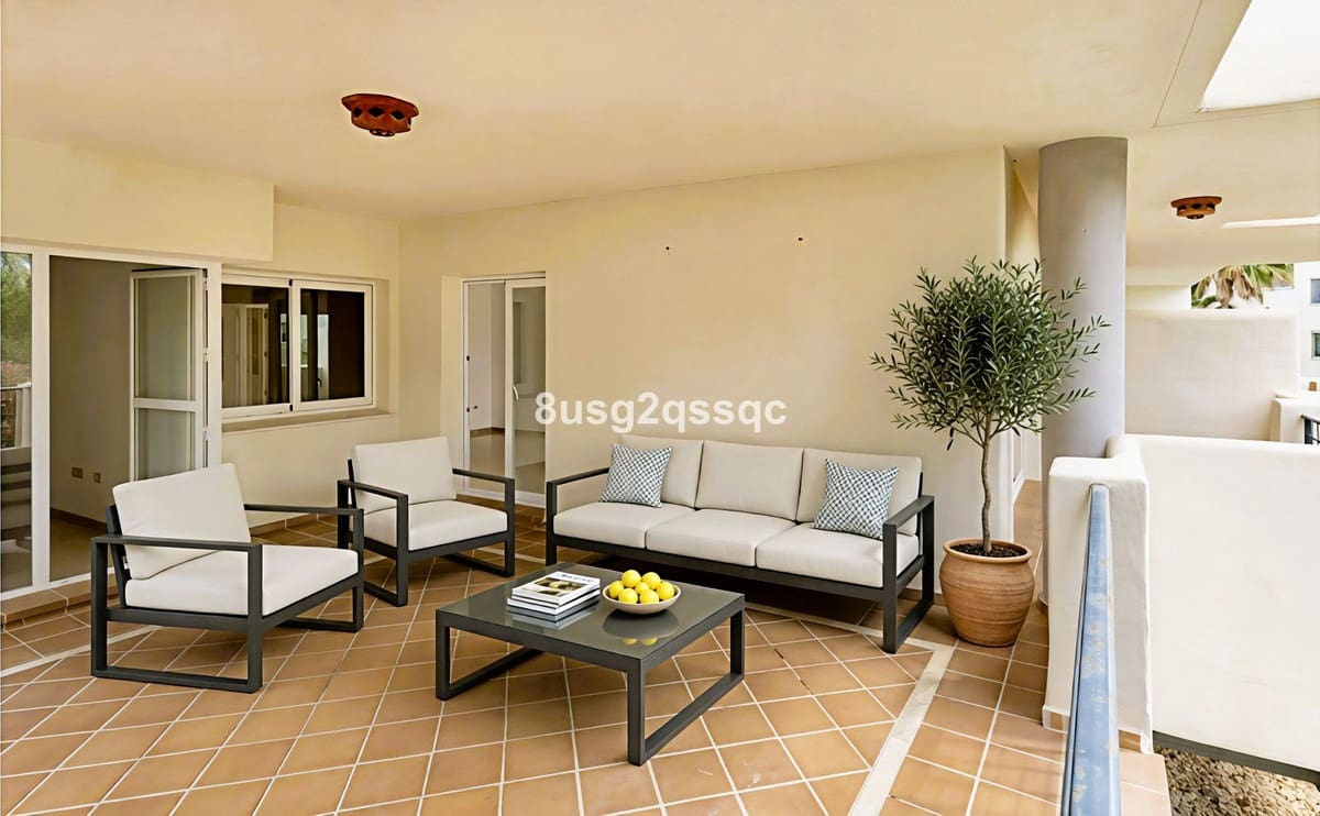 3 soveværelse Lejlighed til salg i Elviria med swimmingpool garage - € 399.000 (Ref: 9940429)