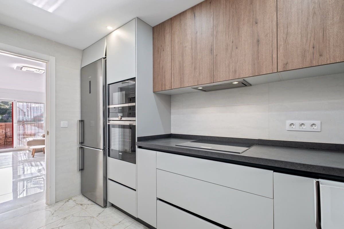 2 makuuhuone Kattohuoneisto myytävänä paikassa Marbella mukana uima-altaan 
autotalli - 420 000 € (Ref: 9940790)