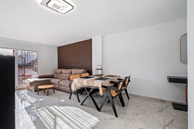 2 quarto Penthouse para venda em Marbella com piscina garagem - 420 000 € (Ref: 9940790)