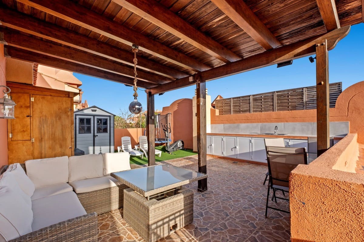 2 makuuhuone Kattohuoneisto myytävänä paikassa Marbella mukana uima-altaan 
autotalli - 420 000 € (Ref: 9940790)