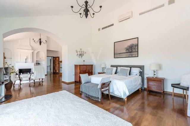 7 soverom Villa til salgs i Sotogrande, San Roque med svømmebasseng garasje - € 5 200 000 (Ref: 9940823)