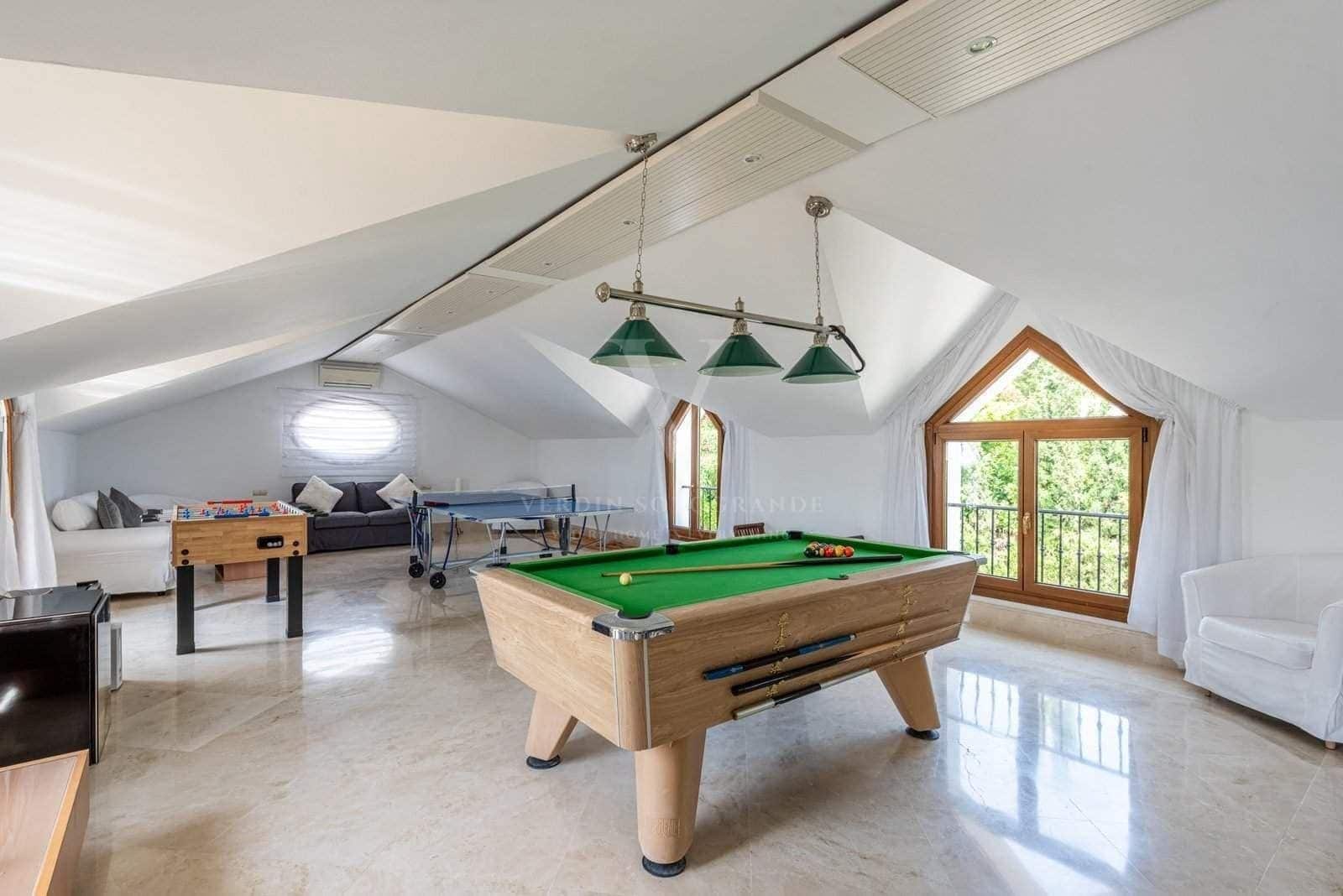 Chalet de 7 habitaciones en Sotogrande en venta con piscina garaje - 5.200.000 € (Ref: 9940823)