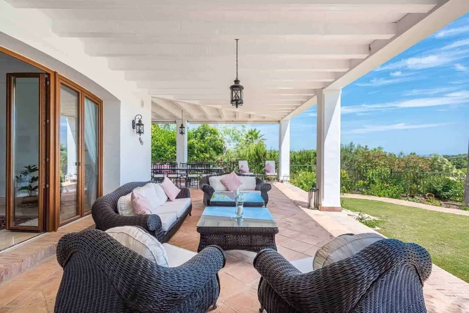 Chalet de 7 habitaciones en Sotogrande en venta con piscina garaje - 5.200.000 € (Ref: 9940823)