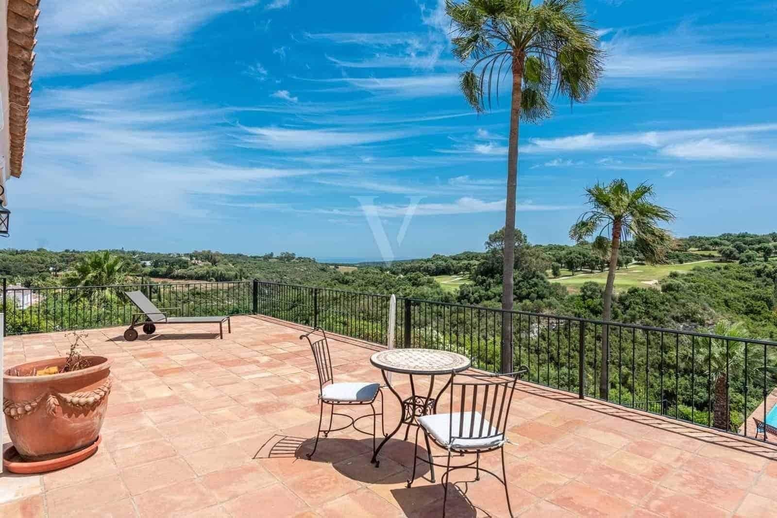 Chalet de 7 habitaciones en Sotogrande en venta con piscina garaje - 5.200.000 € (Ref: 9940823)