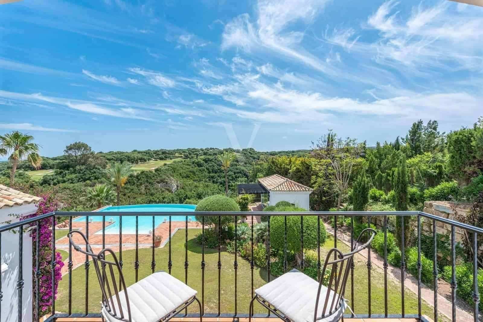 Chalet de 7 habitaciones en Sotogrande en venta con piscina garaje - 5.200.000 € (Ref: 9940823)