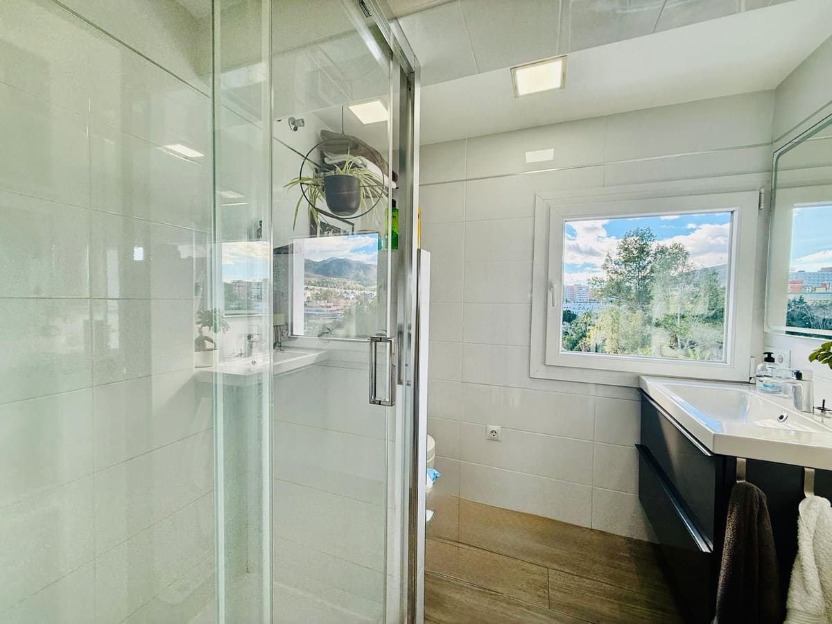 2 quarto Penthouse para venda em Torremolinos com piscina - 488 000 € (Ref: 9941027)