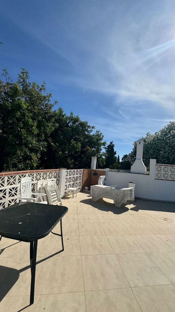 6 Zimmer Villa zu verkaufen in Mijas mit Pool Garage - 1.060.000 € (Ref: 9941162)