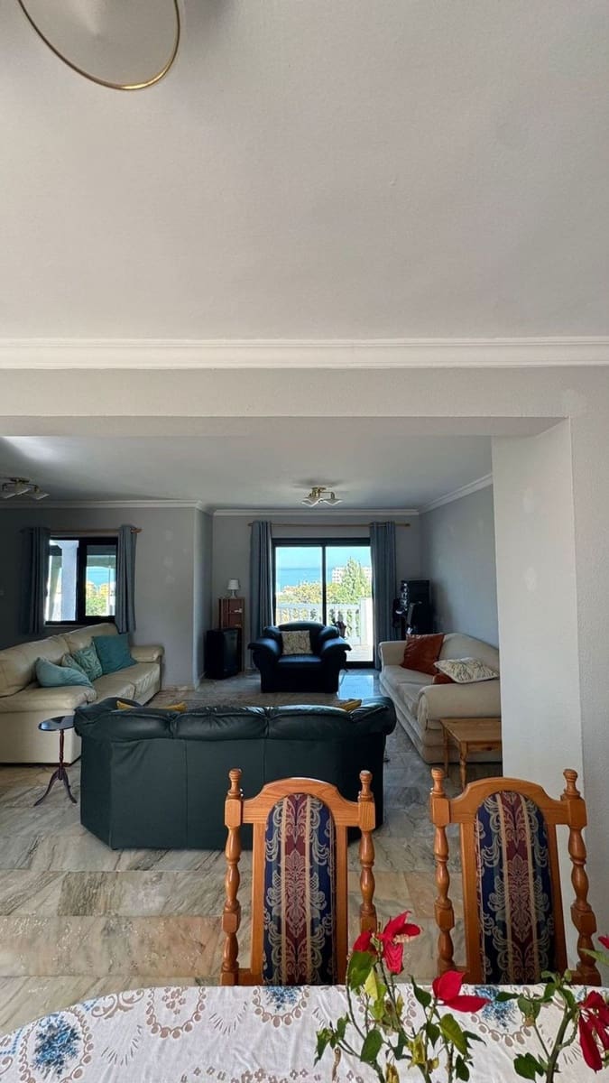 6 Zimmer Villa zu verkaufen in Mijas mit Pool Garage - 1.060.000 € (Ref: 9941162)