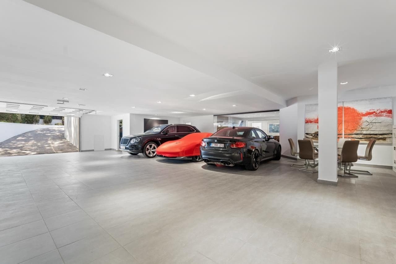 6 Zimmer Villa zu verkaufen in Las Chapas mit Pool Garage - 5.900.000 € (Ref: 9944382)