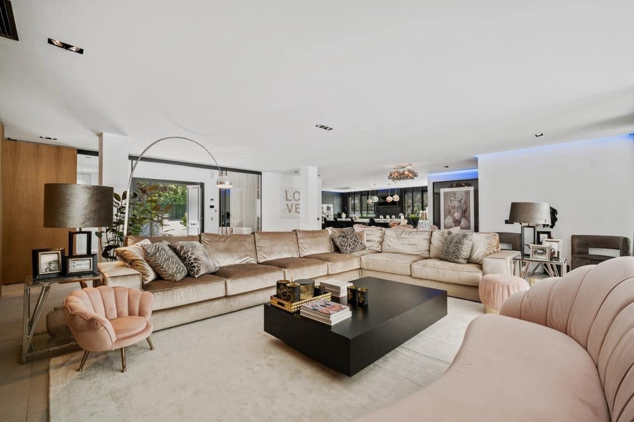 6 Zimmer Villa zu verkaufen in Las Chapas mit Pool Garage - 5.900.000 € (Ref: 9944382)